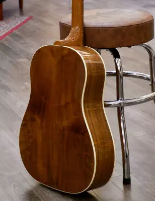 Gibson - J-45 Studio Walnut - Natural 2